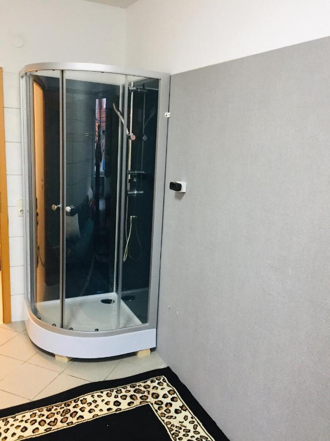 Gaestezimmer I Neo2 Apartment Staufenberg  Luaran gambar