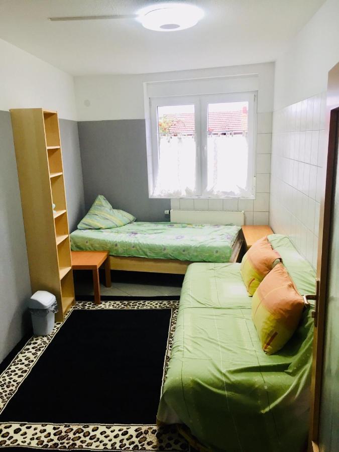 Gaestezimmer I Neo2 Apartment Staufenberg  Luaran gambar