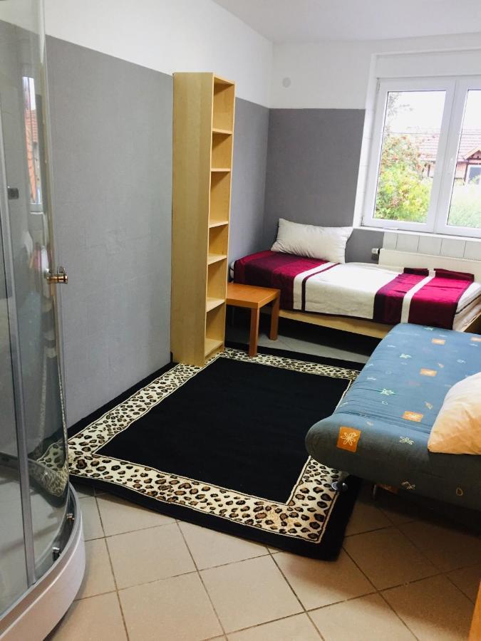 Gaestezimmer I Neo2 Apartment Staufenberg  Luaran gambar